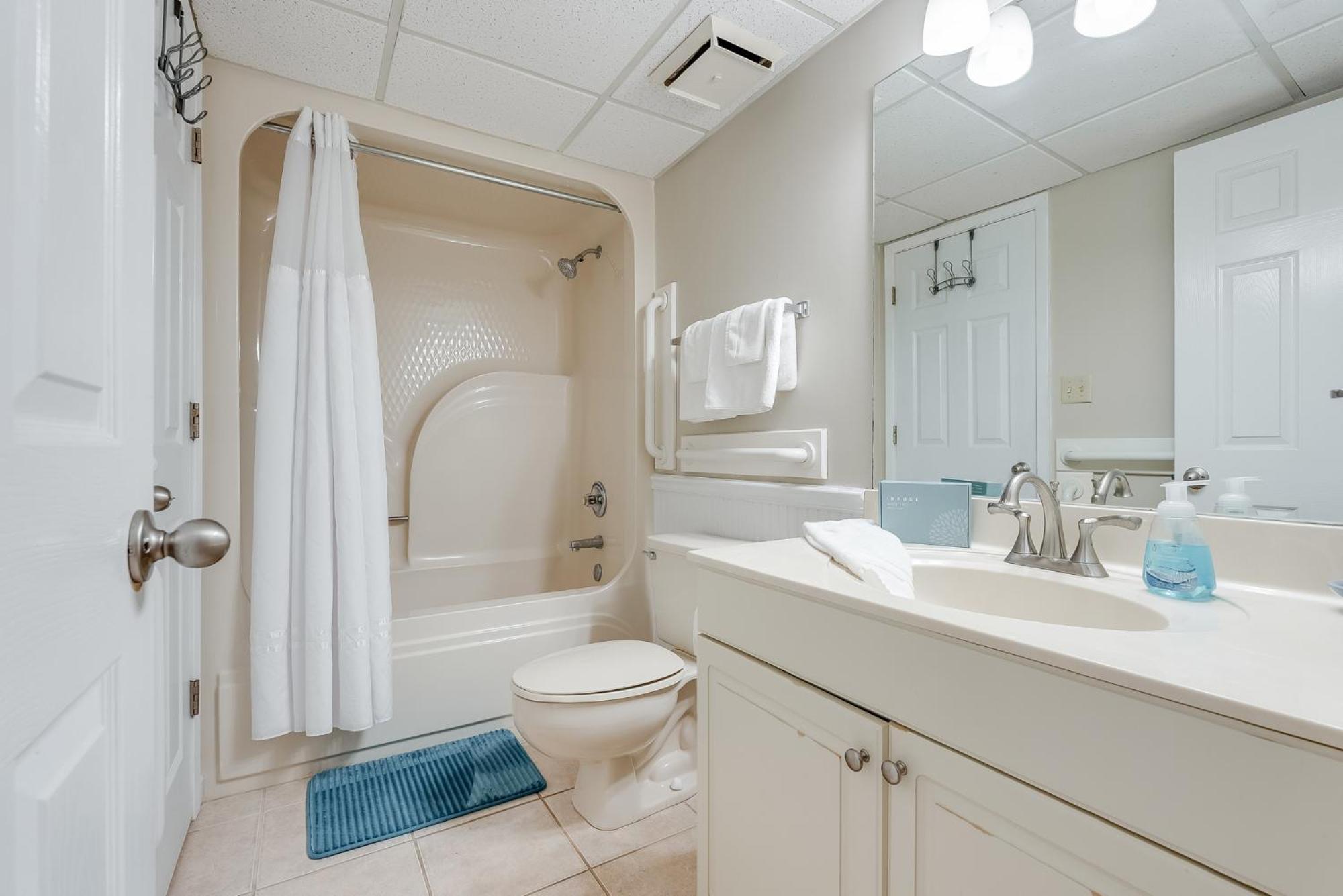 Edgewater 2705